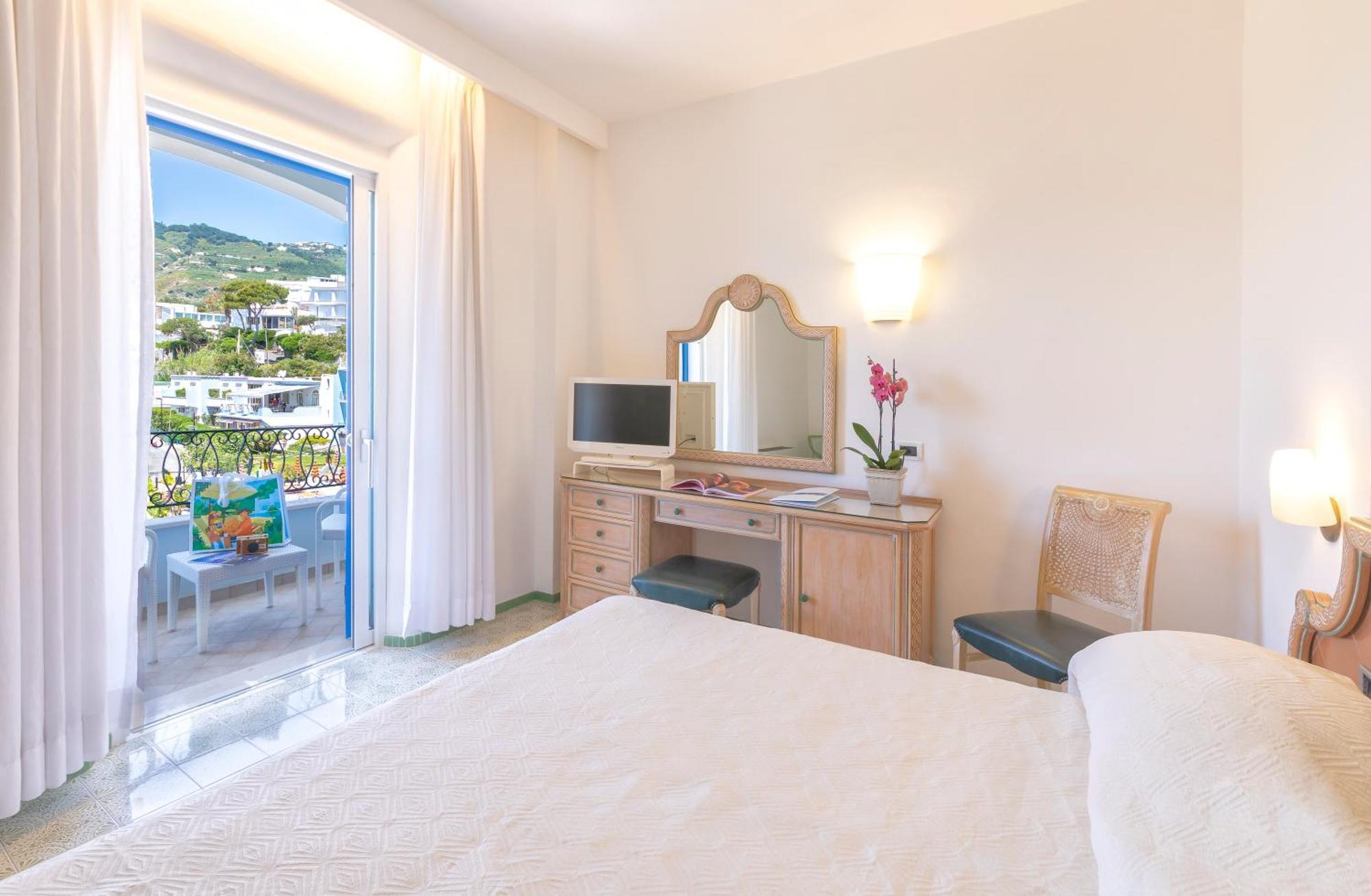 Hotel Parco Smeraldo Terme Barano dʼIschia Camera foto